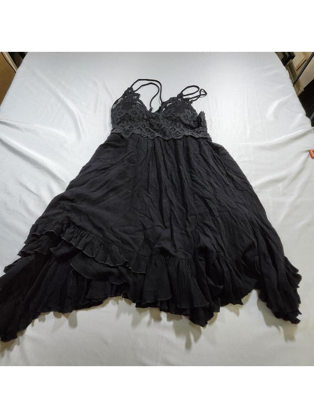 La Miel Black Lace Cocktail Dress